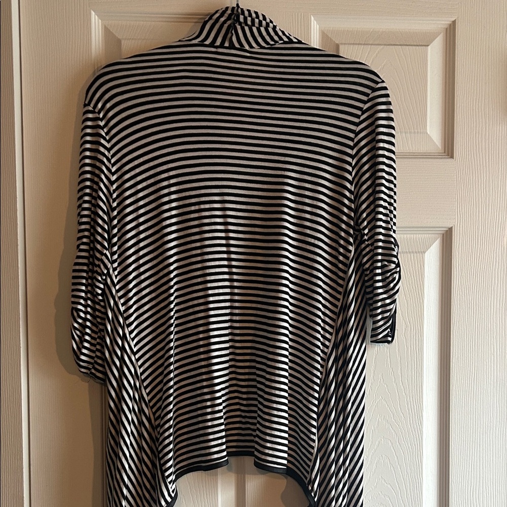 Black and White Striped Cardigan - Picture 10 of 11